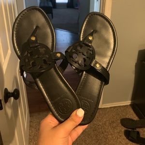 Tory Burch flip flops black